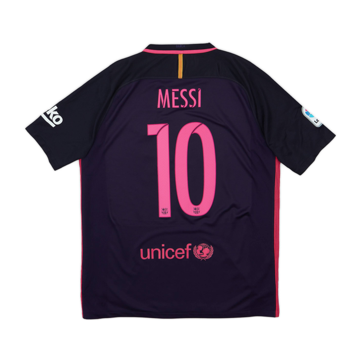 2016-17 FC Barcelona Away Kit