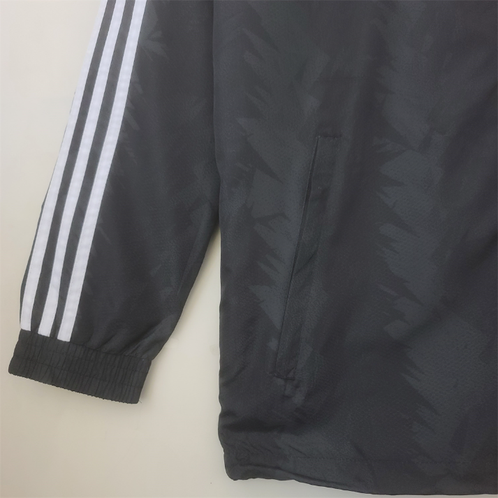 Manchester United FC Windbreaker