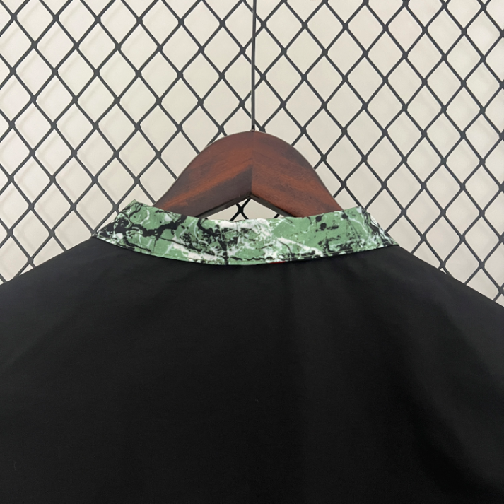 Manchester United FC Windbreaker