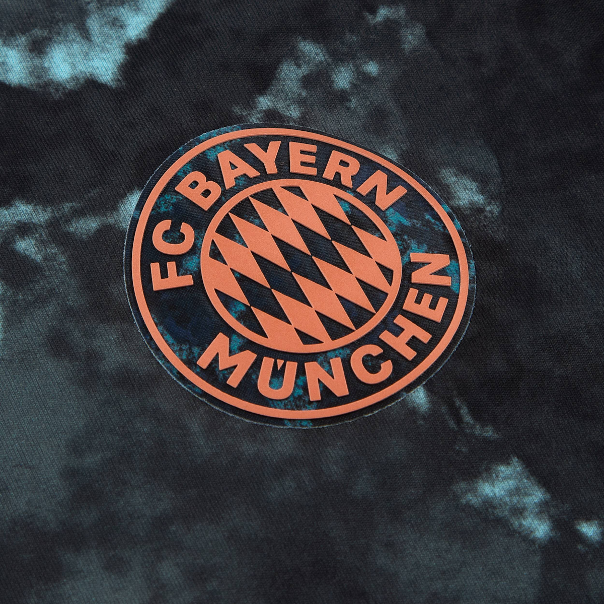 2024-25 FC Bayern München Third Kit