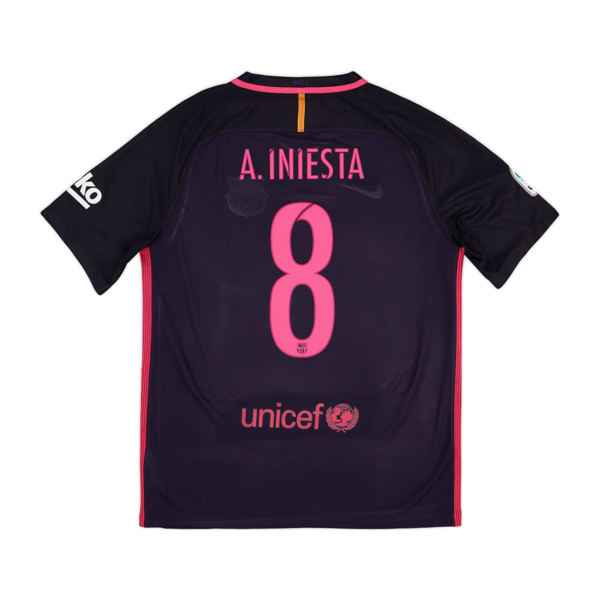 2016-17 FC Barcelona Away Kit
