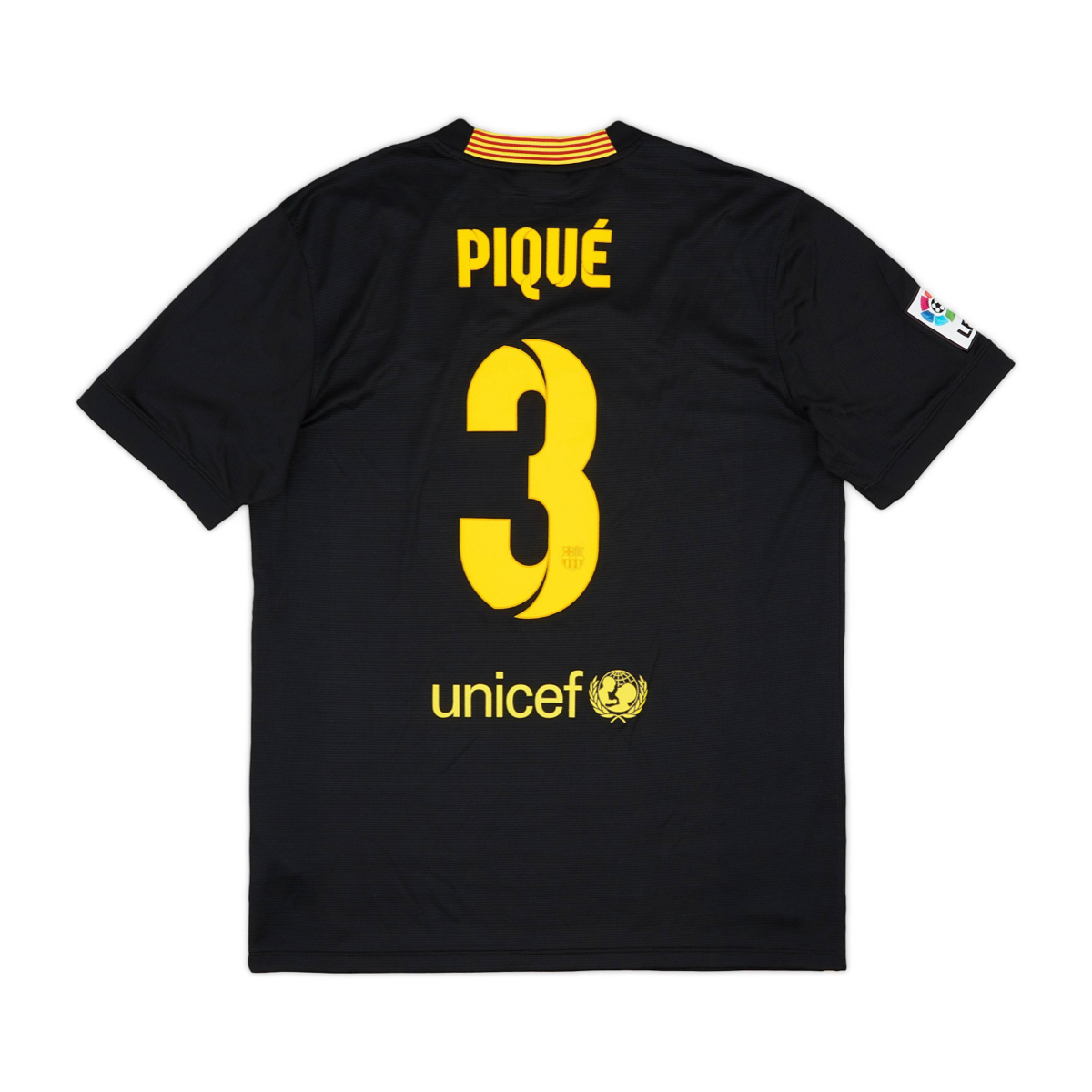 2013-14 FC Barcelona Third Kit