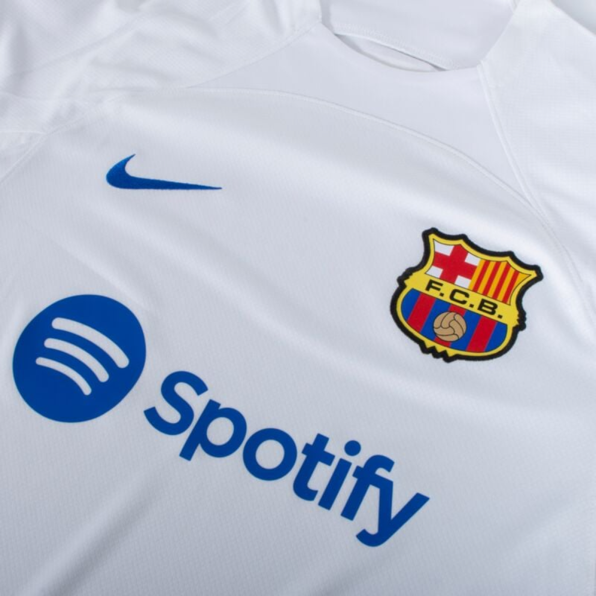 2023-24 FC Barcelona Away Kit