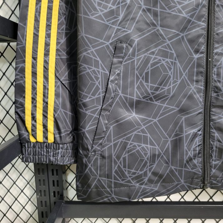 Manchester United FC Windbreaker