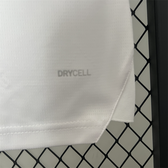 2024-25 Club Universidad Católica Home Kit