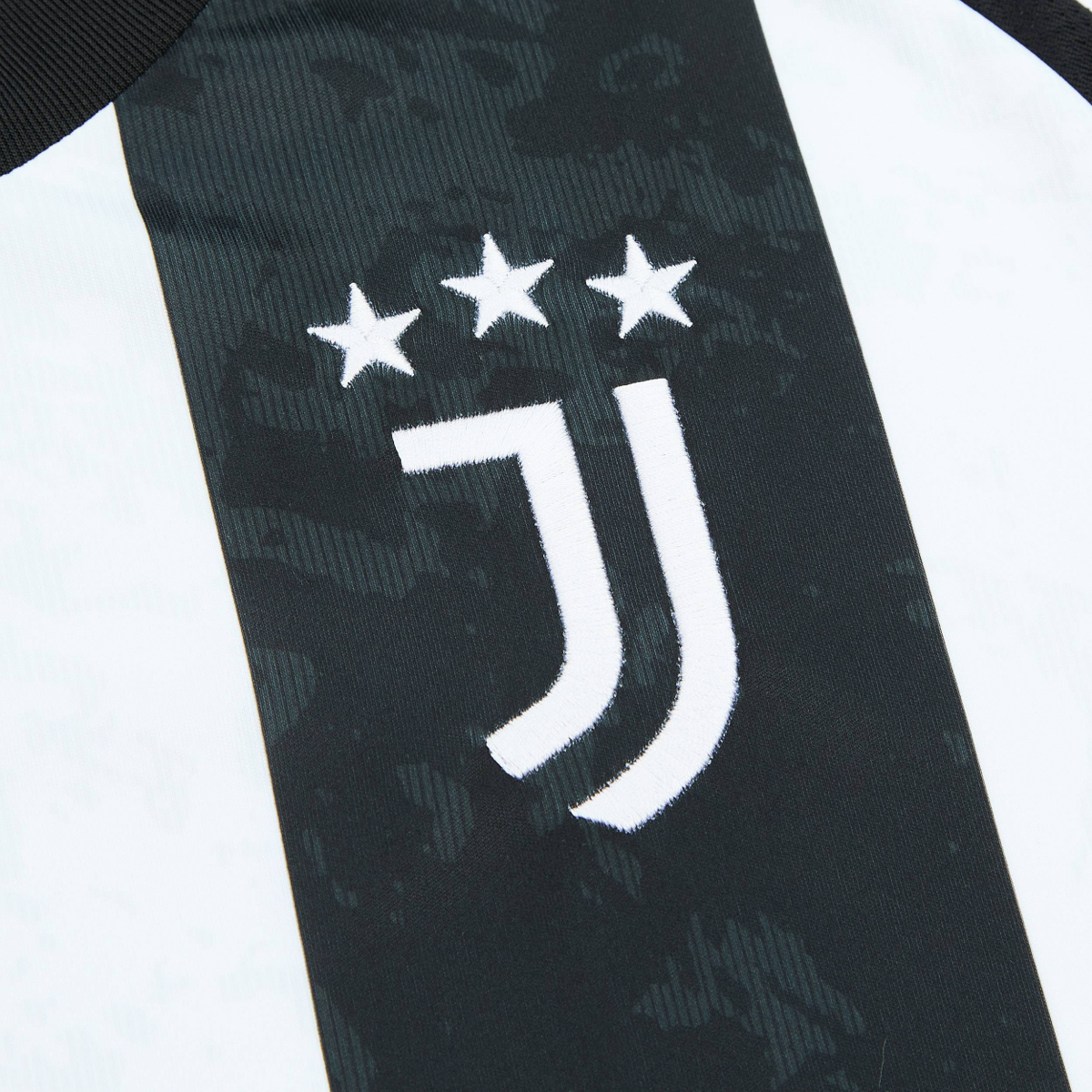 2024-25 Juventus FC Home Kit