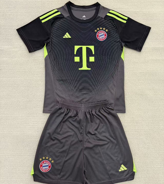 2025/26 Bayern Munich Goalkeeper Short Sleeve Jersey for Kids